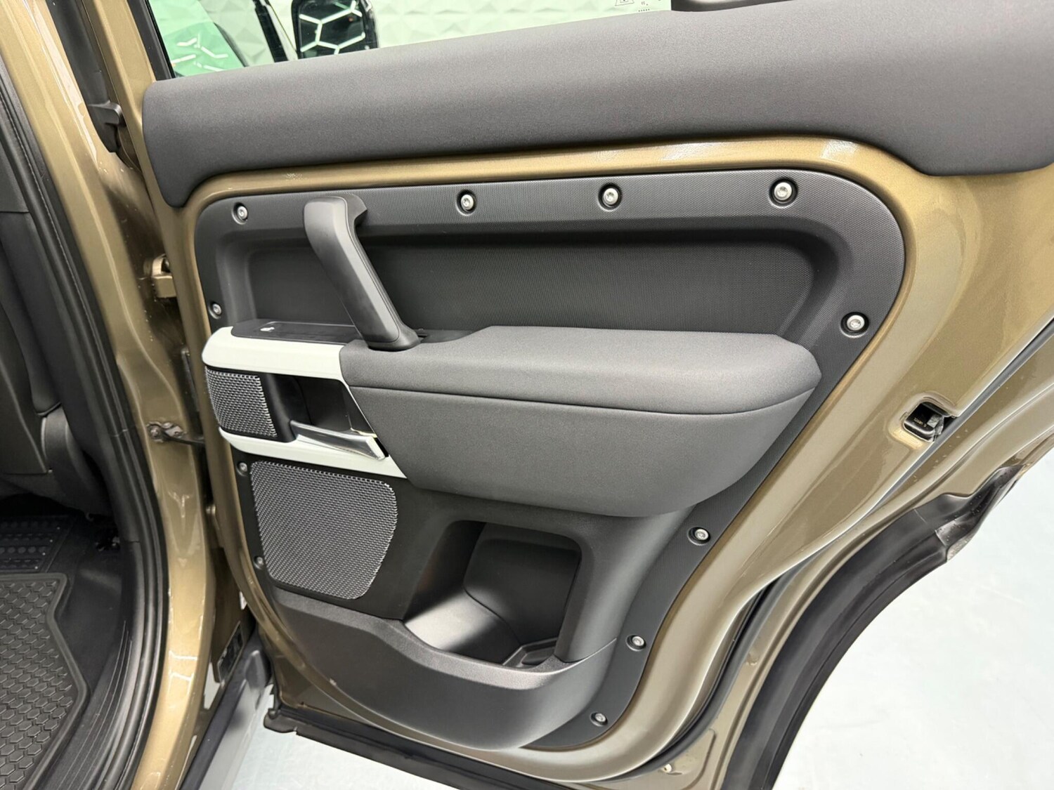 Used Land Rover Defender 2020 for sale - 77613823: Photo 21