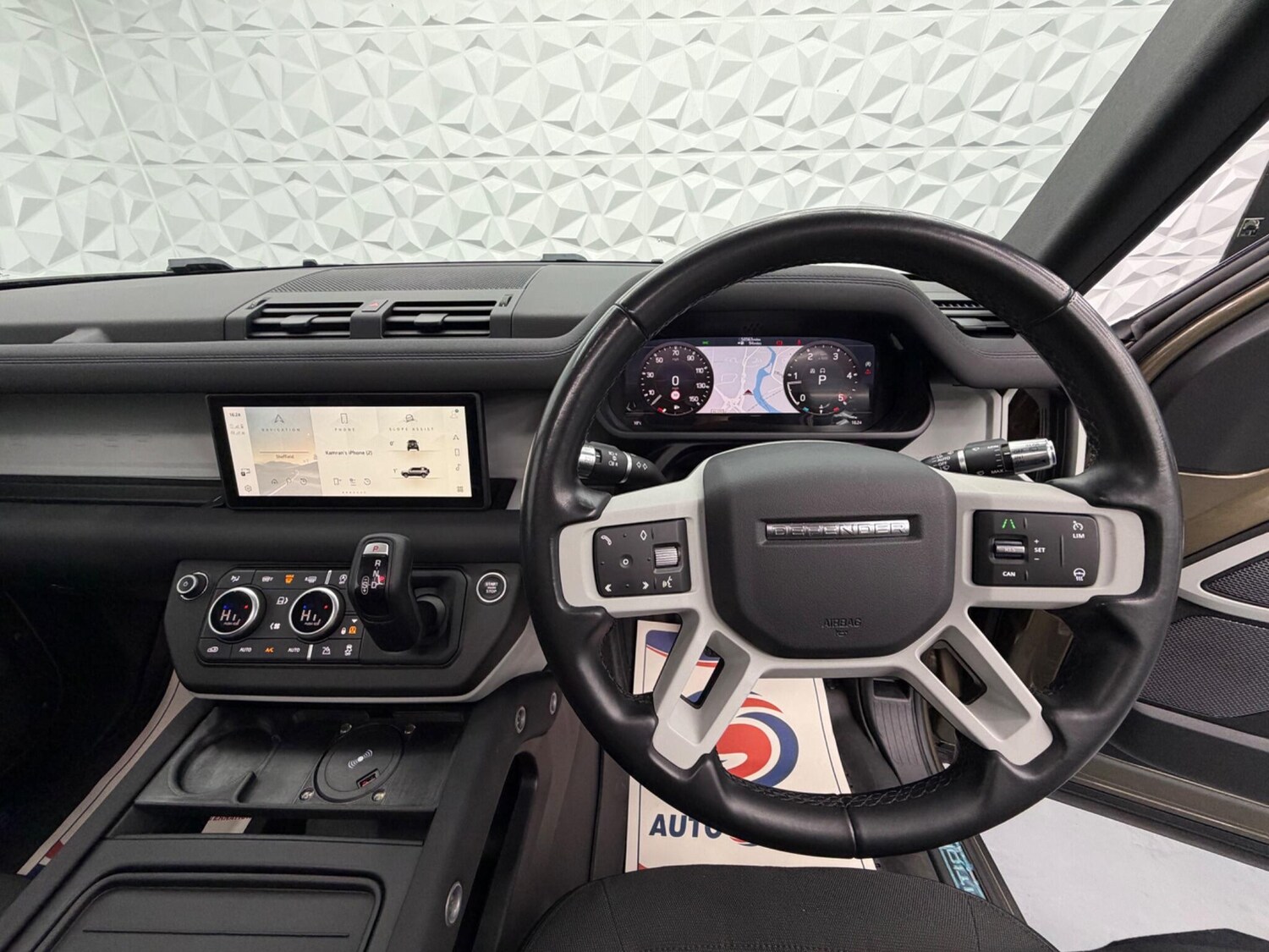 Used Land Rover Defender 2020 for sale - 77613823: Photo 36