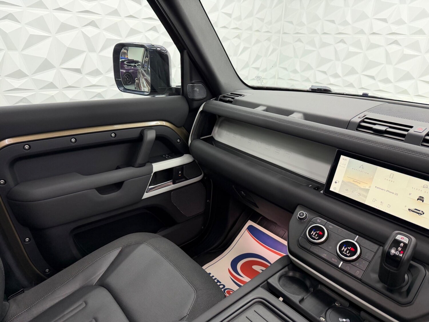 Used Land Rover Defender 2020 for sale - 77613823: Photo 42