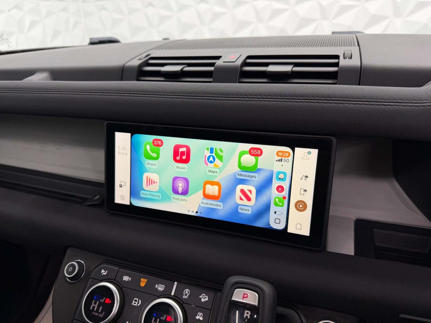 Used Land Rover Defender 2020 for sale - 77613823: Photo 49