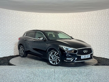 Used Infiniti Q30 2016 for sale - 78822636: Photo