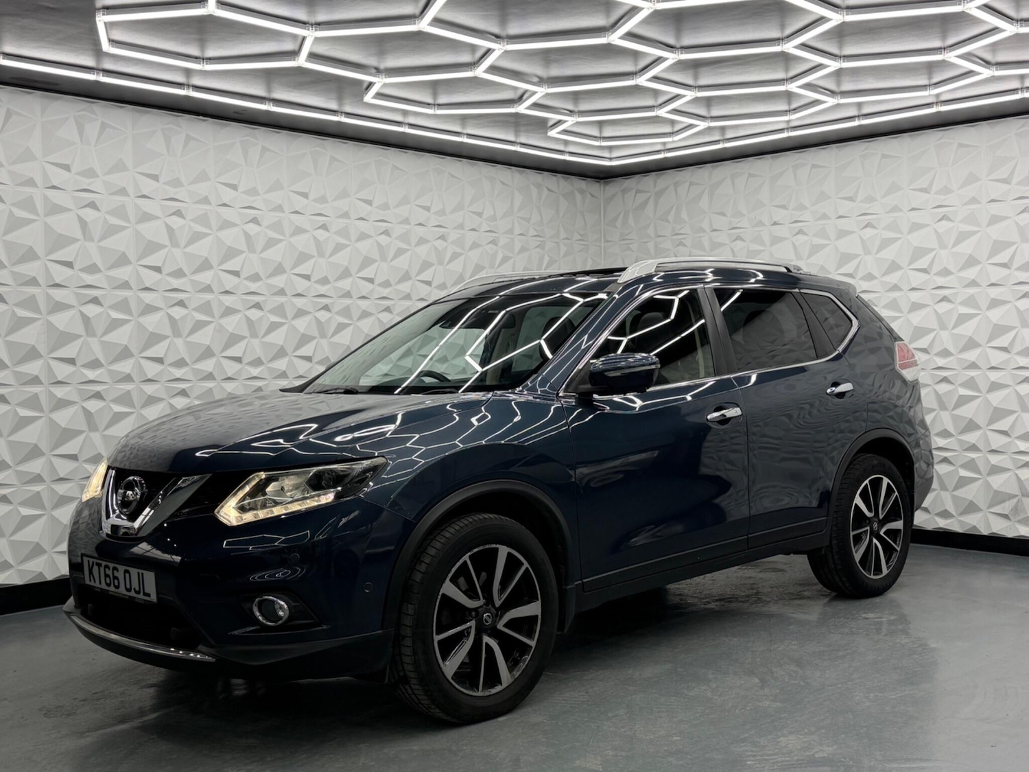 Used Nissan X-Trail 2017 for sale - 77613832: Photo 5