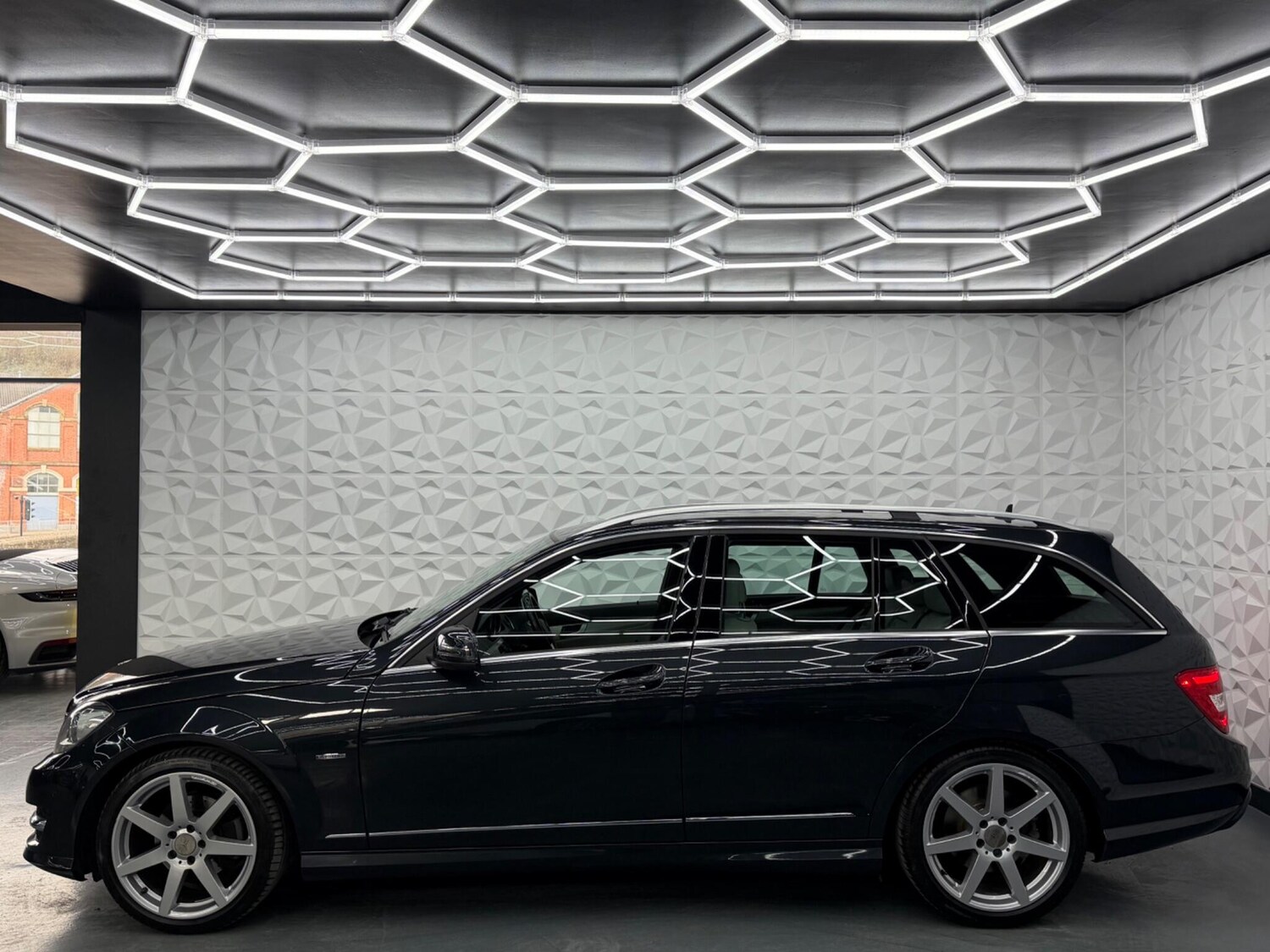 Used Mercedes-Benz C Class for sale - 77722703: Photo 7