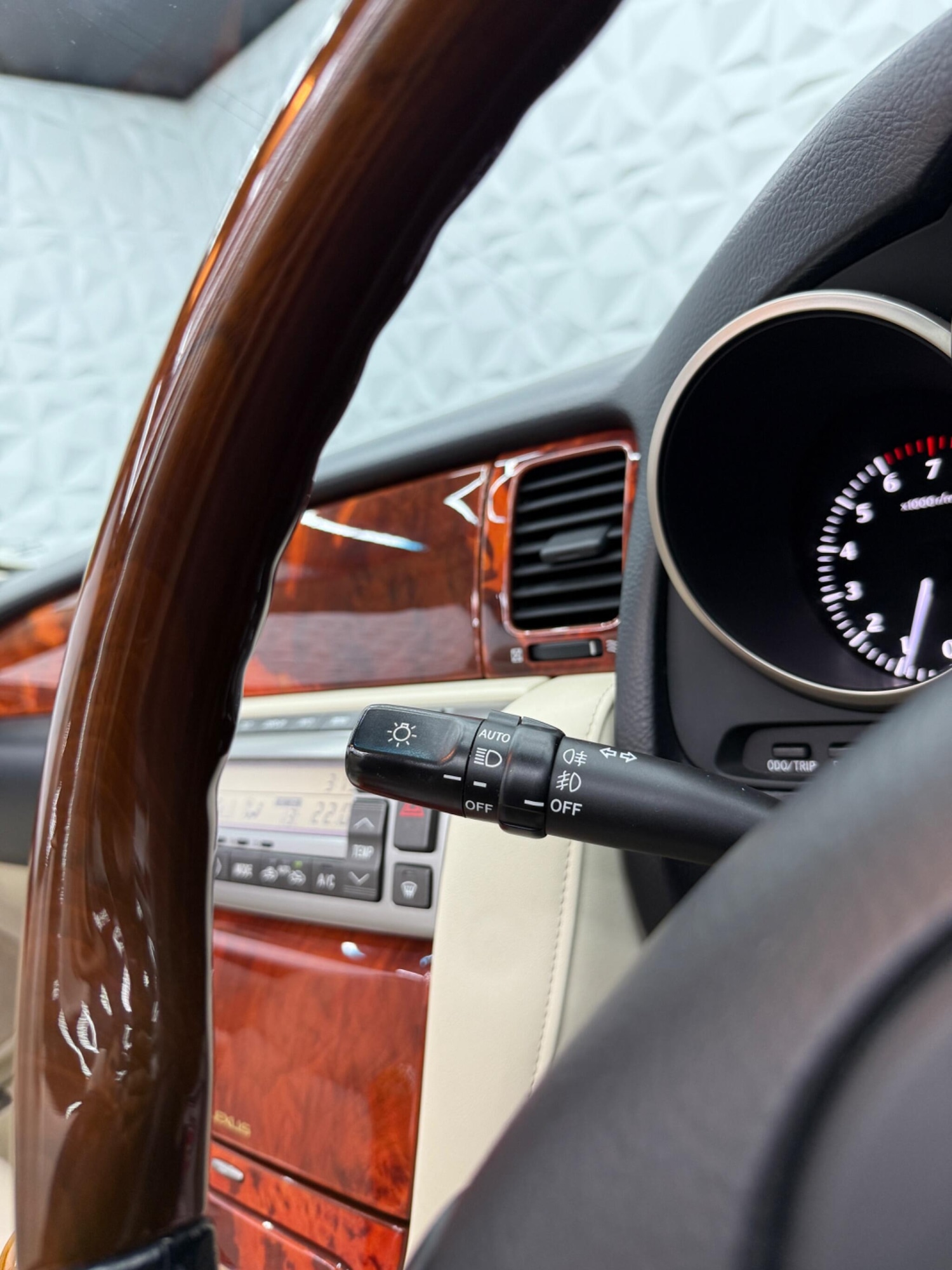 Used Lexus SC 2007 for sale - 77613848: Photo 24