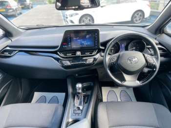 Used Toyota C-HR 2017 for sale - 74837787: Photo