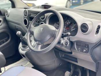Used Peugeot Partner Tepee 2016 for sale - 74830496: Photo