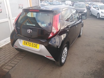 Used Toyota AYGO 2021 for sale - 76500973: Photo