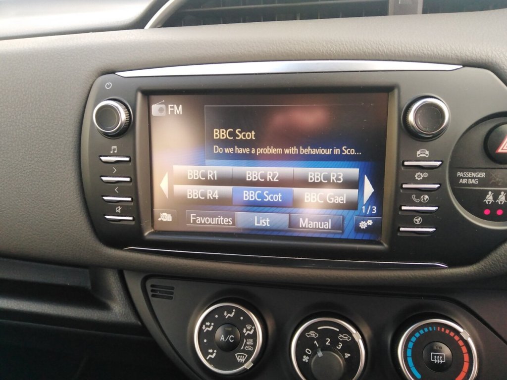 Used Toyota Yaris 2019 for sale - 77231930: Photo 19