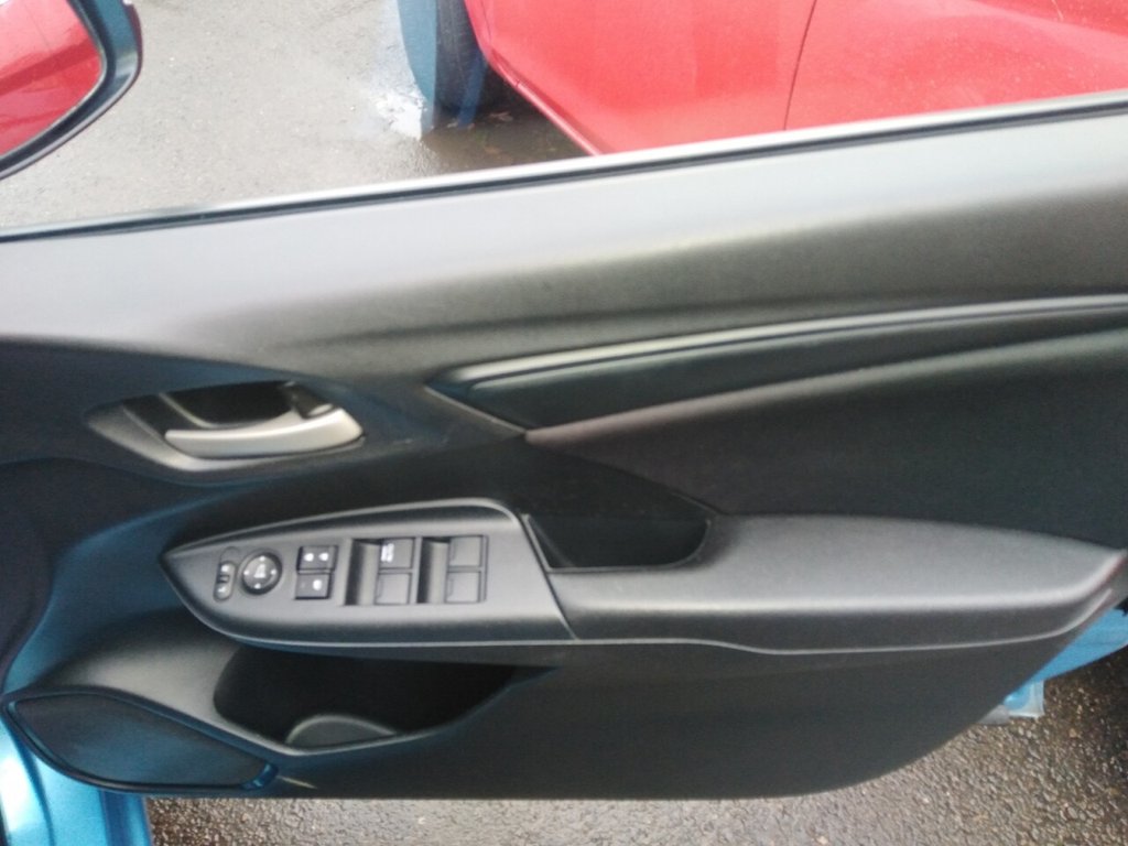 Used Honda Jazz 2018 for sale - 76740549: Photo 13