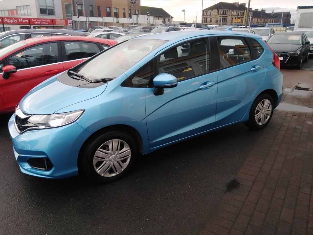 Used Honda Jazz 2018 for sale - 76740549: Photo 6
