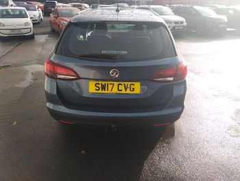 Used Vauxhall Astra 2017 for sale - 76350595: Photo