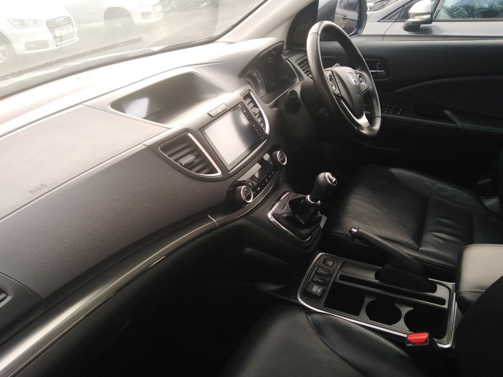 Used Honda CR-V 2018 for sale - 76868053: Photo 12