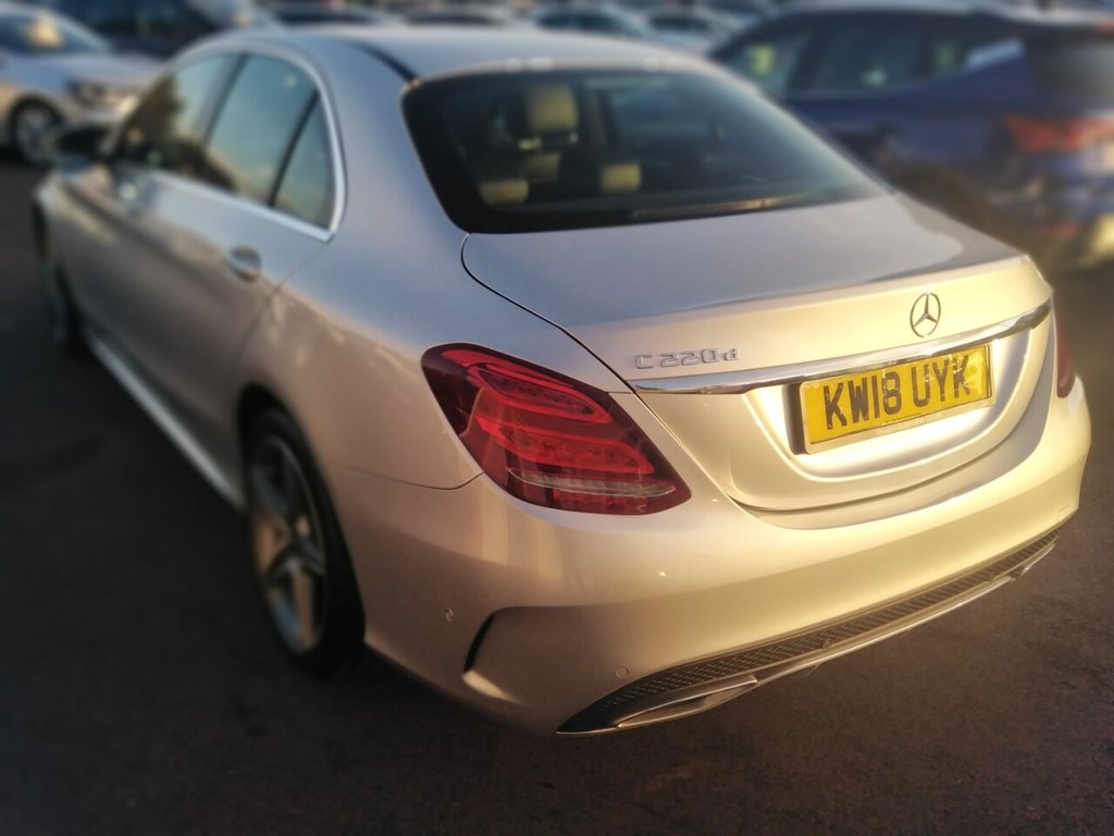 Used Mercedes-Benz C Class 2018 for sale - 76203473: Photo 7