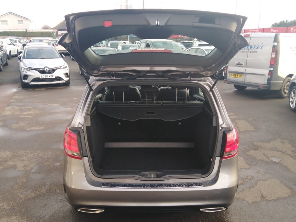 Used Mercedes-Benz B Class 2018 for sale - 77232075: Photo 10