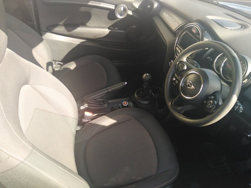 Used MINI Hatch 2018 for sale - 76395992: Photo 14