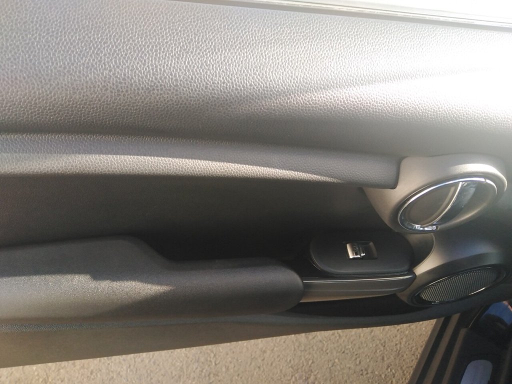 Used MINI Hatch 2018 for sale - 76395992: Photo 19