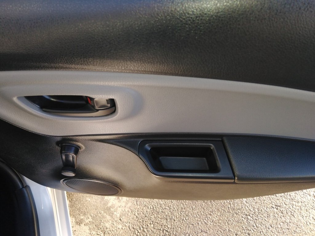 Used Toyota Yaris 2018 for sale - 76740337: Photo 15