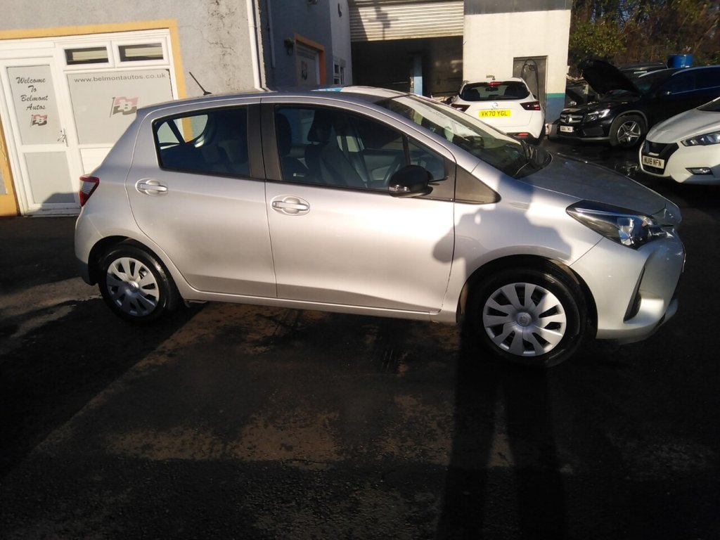 Used Toyota Yaris 2018 for sale - 76740337: Photo 2