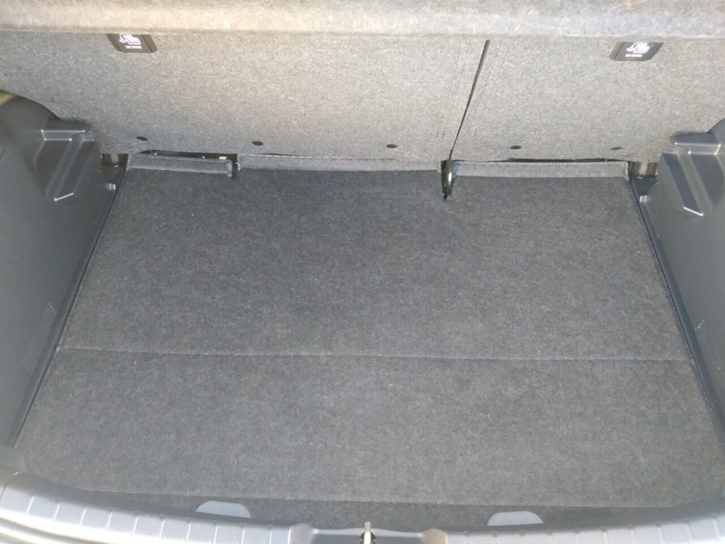 Used Toyota Yaris 2018 for sale - 76740337: Photo 25