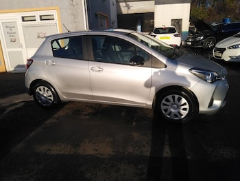 Used Toyota Yaris 2018 for sale - 76740337: Photo