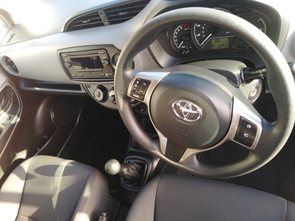 Used Toyota Yaris 2018 for sale - 76740337: Photo 8