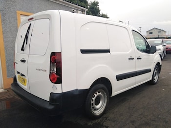 Used Peugeot Partner 2017 for sale - 77719720: Photo