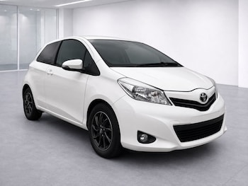 Used Toyota Yaris 2013 for sale - 79288378: Photo