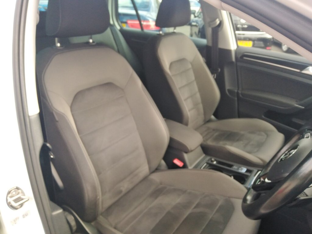 Used Volkswagen Golf 2017 for sale - 76014806: Photo 11