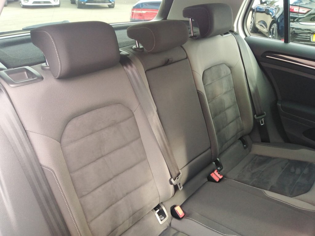 Used Volkswagen Golf 2017 for sale - 76014806: Photo 13