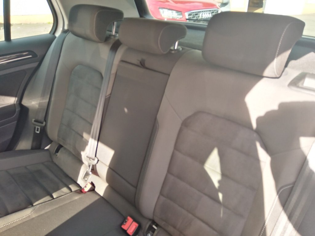 Used Volkswagen Golf 2017 for sale - 76014806: Photo 17