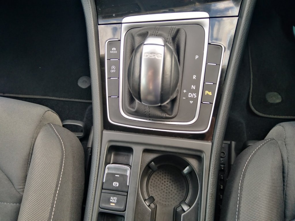 Used Volkswagen Golf 2017 for sale - 76014806: Photo 24