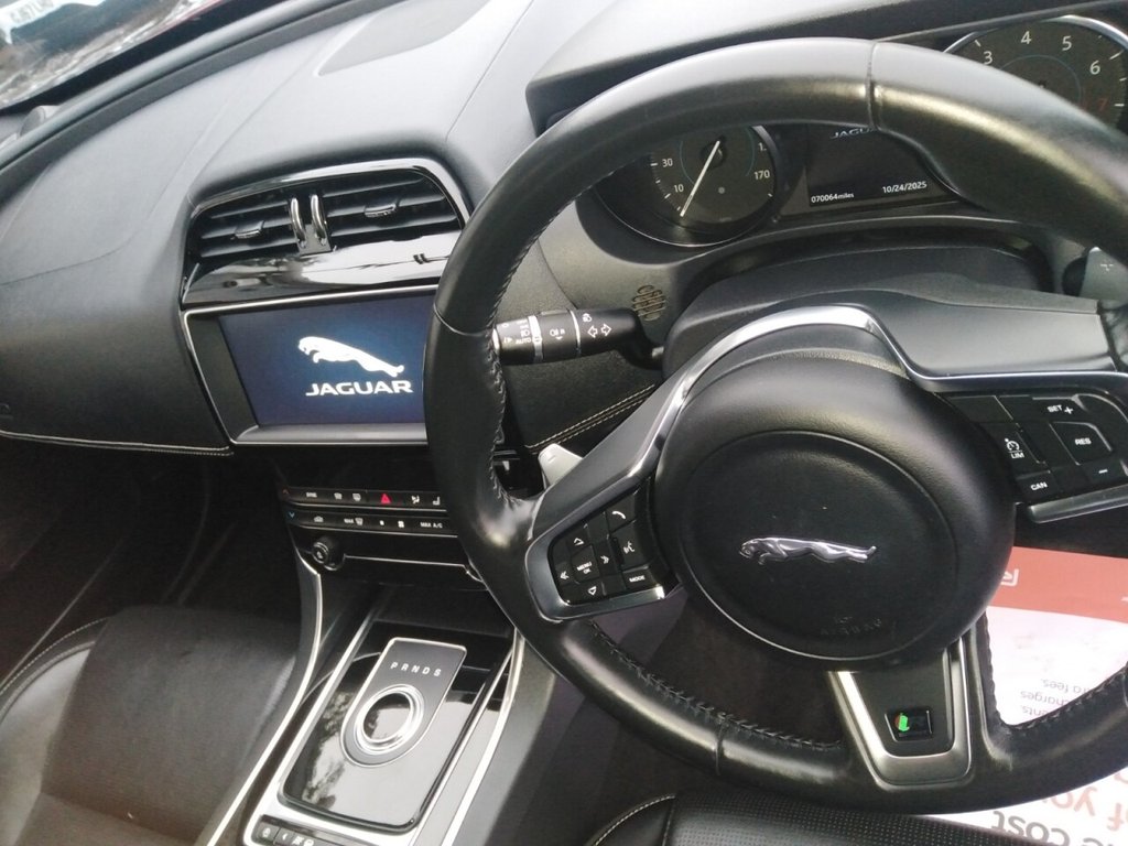 Used Jaguar XE 2018 for sale - 76350629: Photo 10