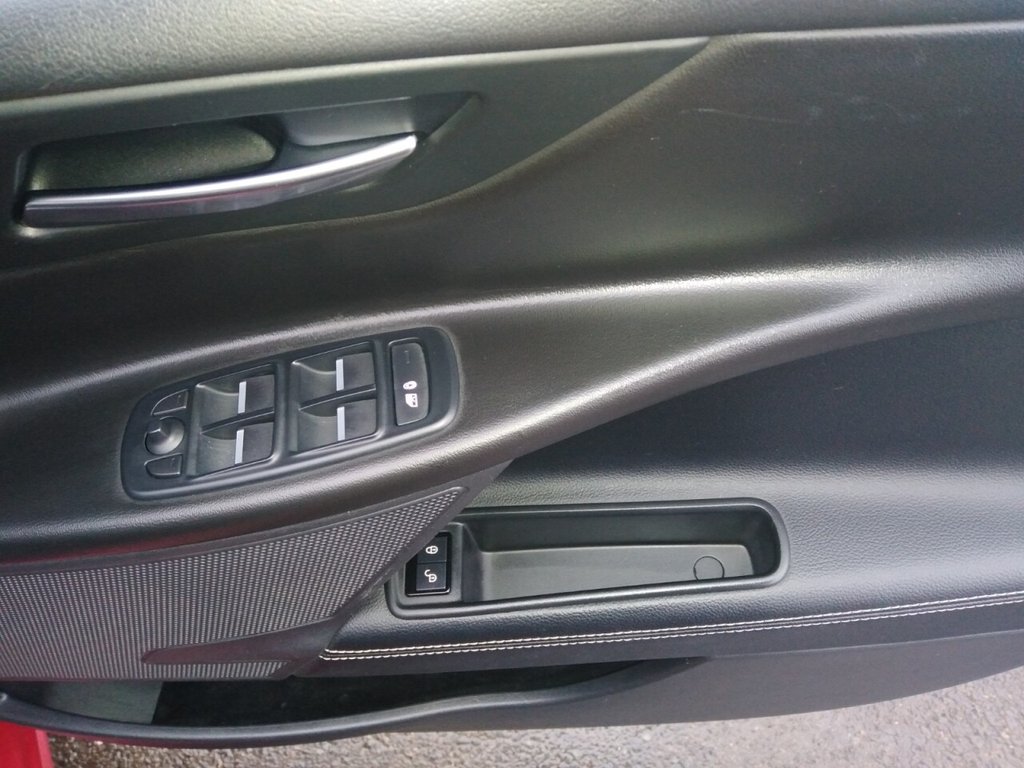Used Jaguar XE 2018 for sale - 76350629: Photo 14