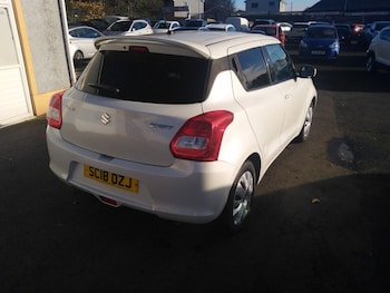 Used Suzuki Swift 2018 for sale - 76313246: Photo