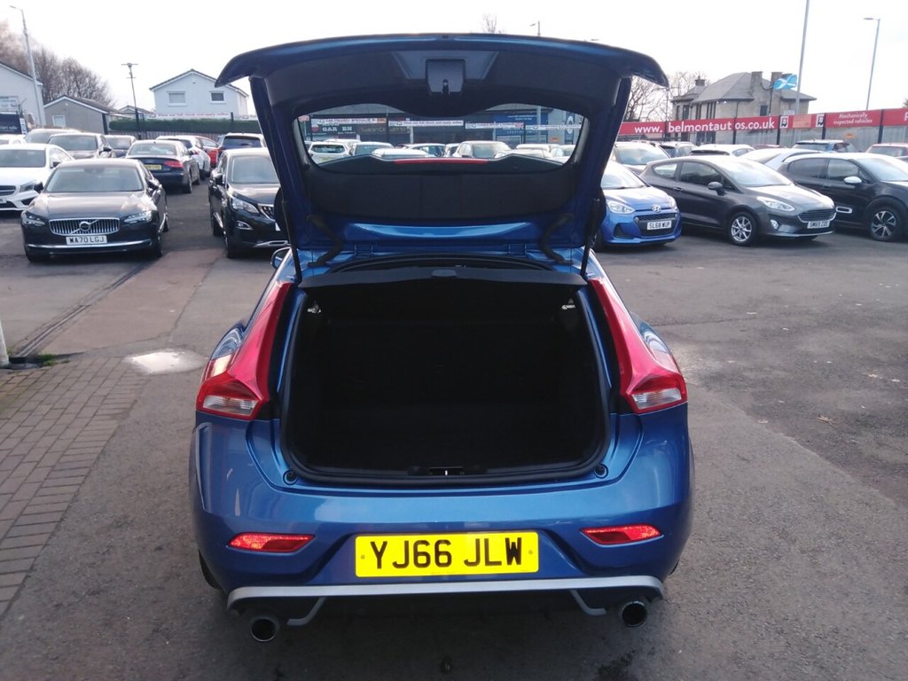 Used Volvo V40 2016 for sale - 76647682: Photo 10