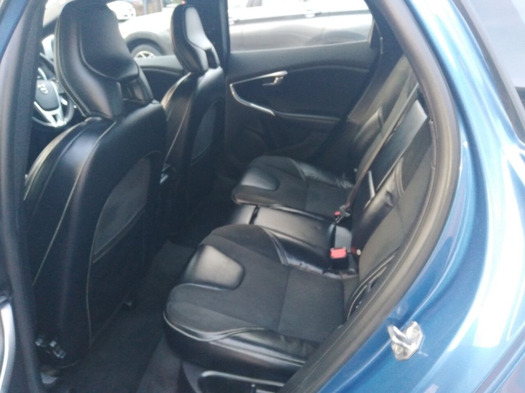 Used Volvo V40 2016 for sale - 76647682: Photo 17