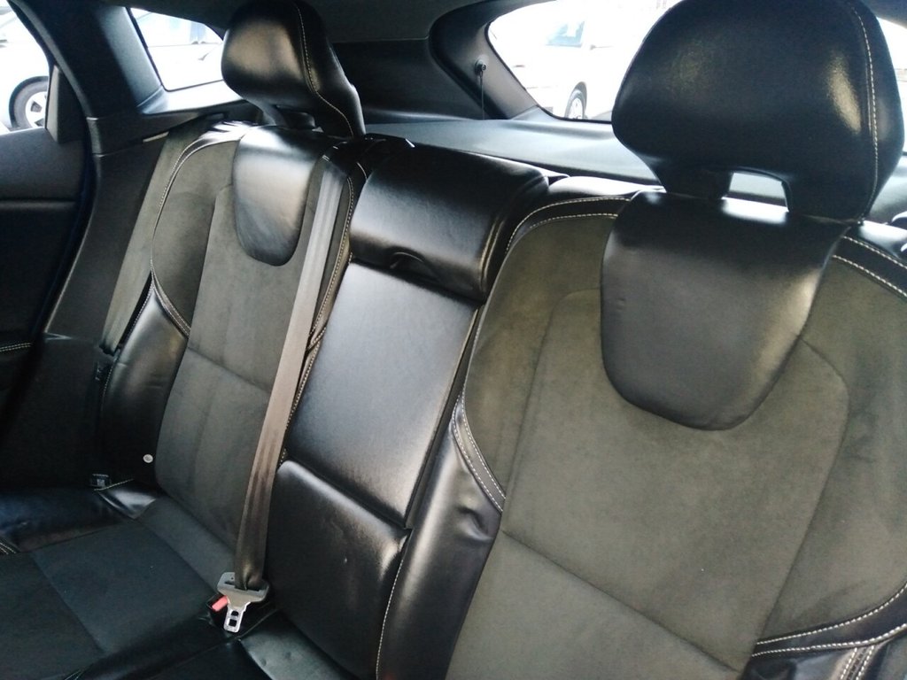 Used Volvo V40 2016 for sale - 76647682: Photo 18