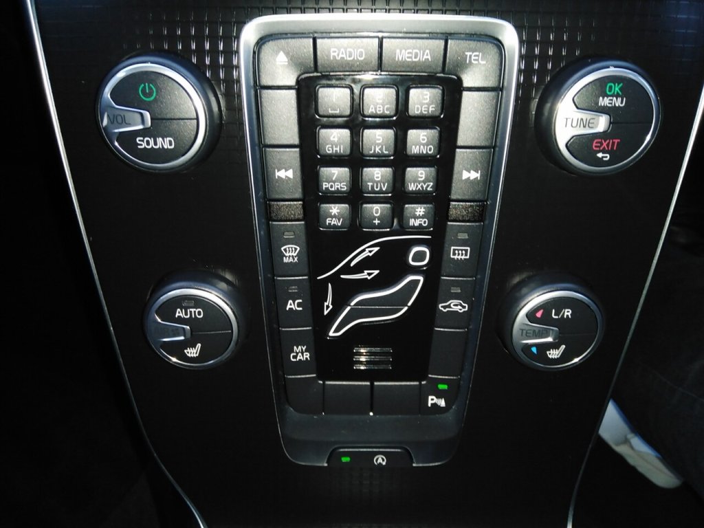 Used Volvo V40 2016 for sale - 76647682: Photo 25