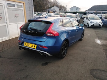 Used Volvo V40 2016 for sale - 76647682: Photo