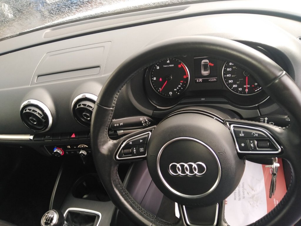 Used Audi A3 Cabriolet 2014 for sale - 76350637: Photo 10