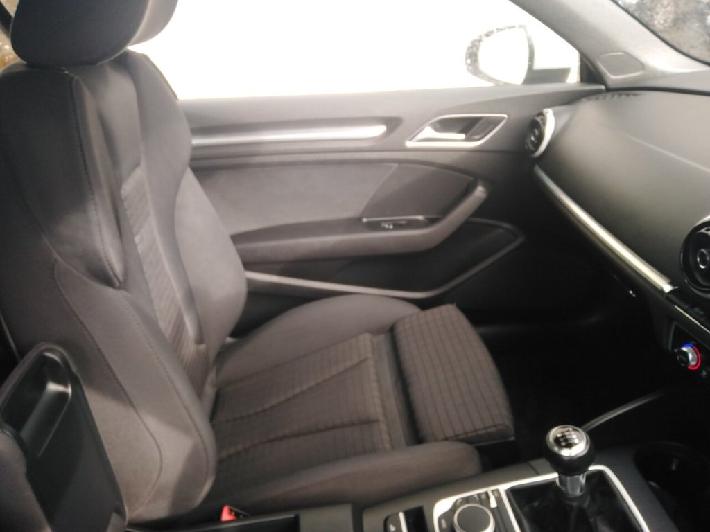 Used Audi A3 Cabriolet 2014 for sale - 76350637: Photo 11