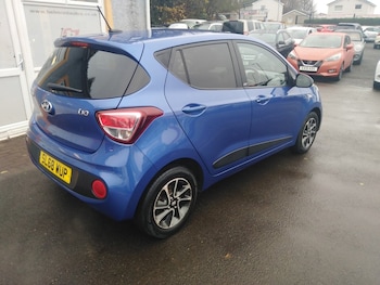 Used Hyundai i10 2018 for sale - 76574739: Photo