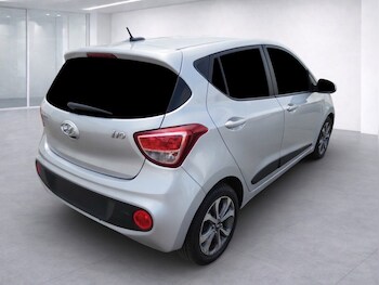 Used Hyundai i10 2018 for sale - 77231881: Photo