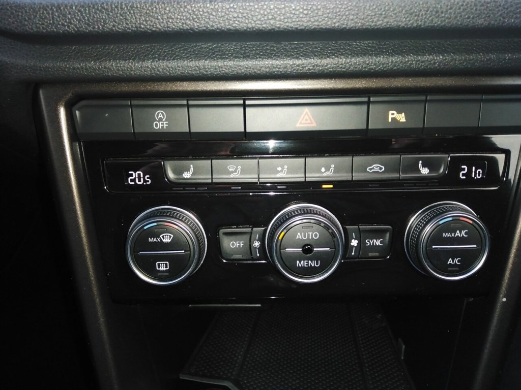 Used Volkswagen T-Roc 2019 for sale - 76574747: Photo 26