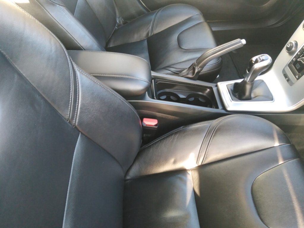 Used Volvo V40 2018 for sale - 76740606: Photo 12