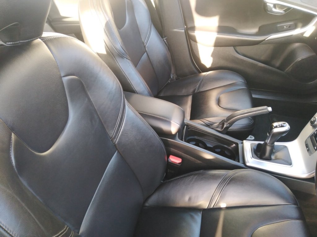 Used Volvo V40 2018 for sale - 76740606: Photo 14