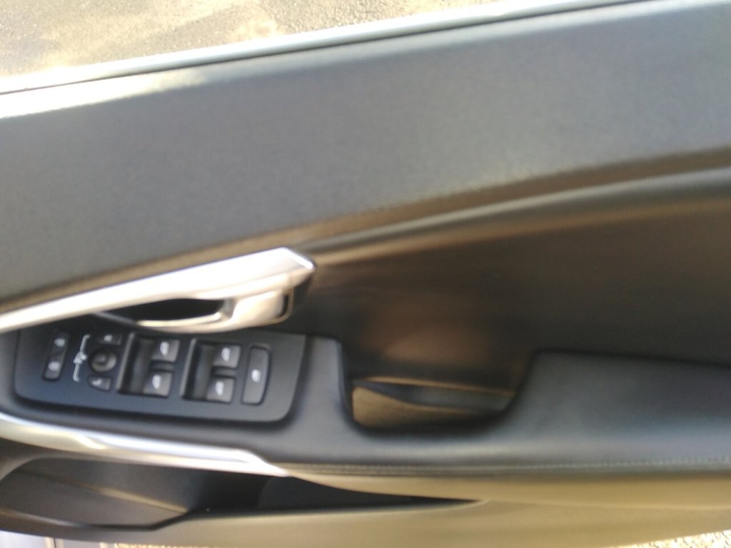 Used Volvo V40 2018 for sale - 76740606: Photo 16