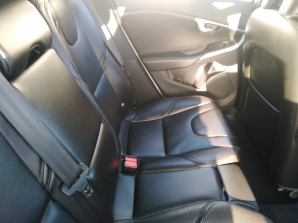 Used Volvo V40 2018 for sale - 76740606: Photo 17