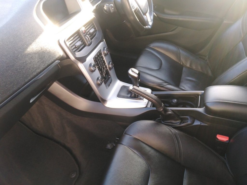 Used Volvo V40 2018 for sale - 76740606: Photo 20