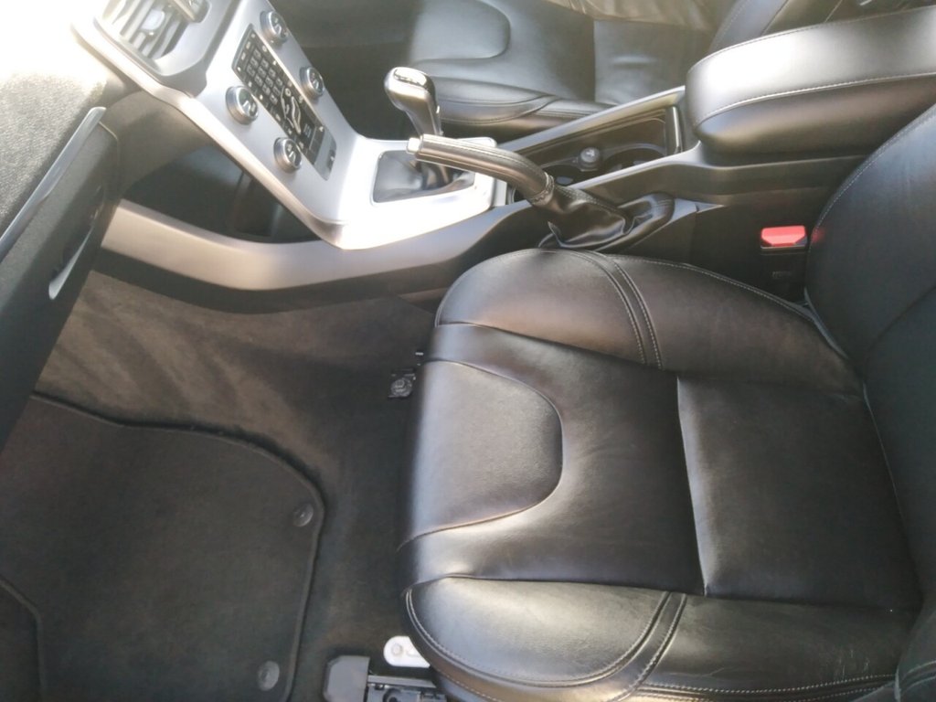 Used Volvo V40 2018 for sale - 76740606: Photo 21